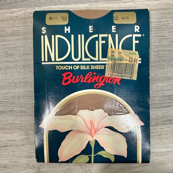NWT Vintage 1987 USA Burlington Sheer Indulgence Panty Hose Size 2 Bare B05 - Picture 1 of 3
